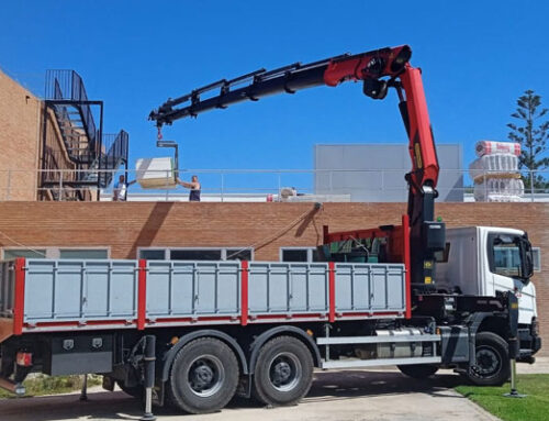 Palfinger PK 370 TEC: Máxima versatilidad para elevación de cargas y personas